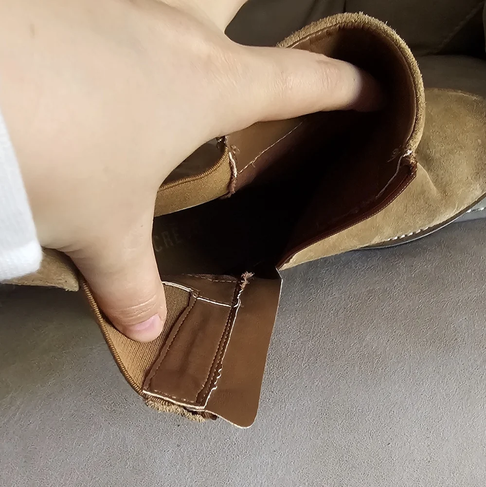 Crevo chestnut brown suede boots size‎ 8.5